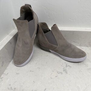 Sorel Gray Women's Slip-On Sneakers